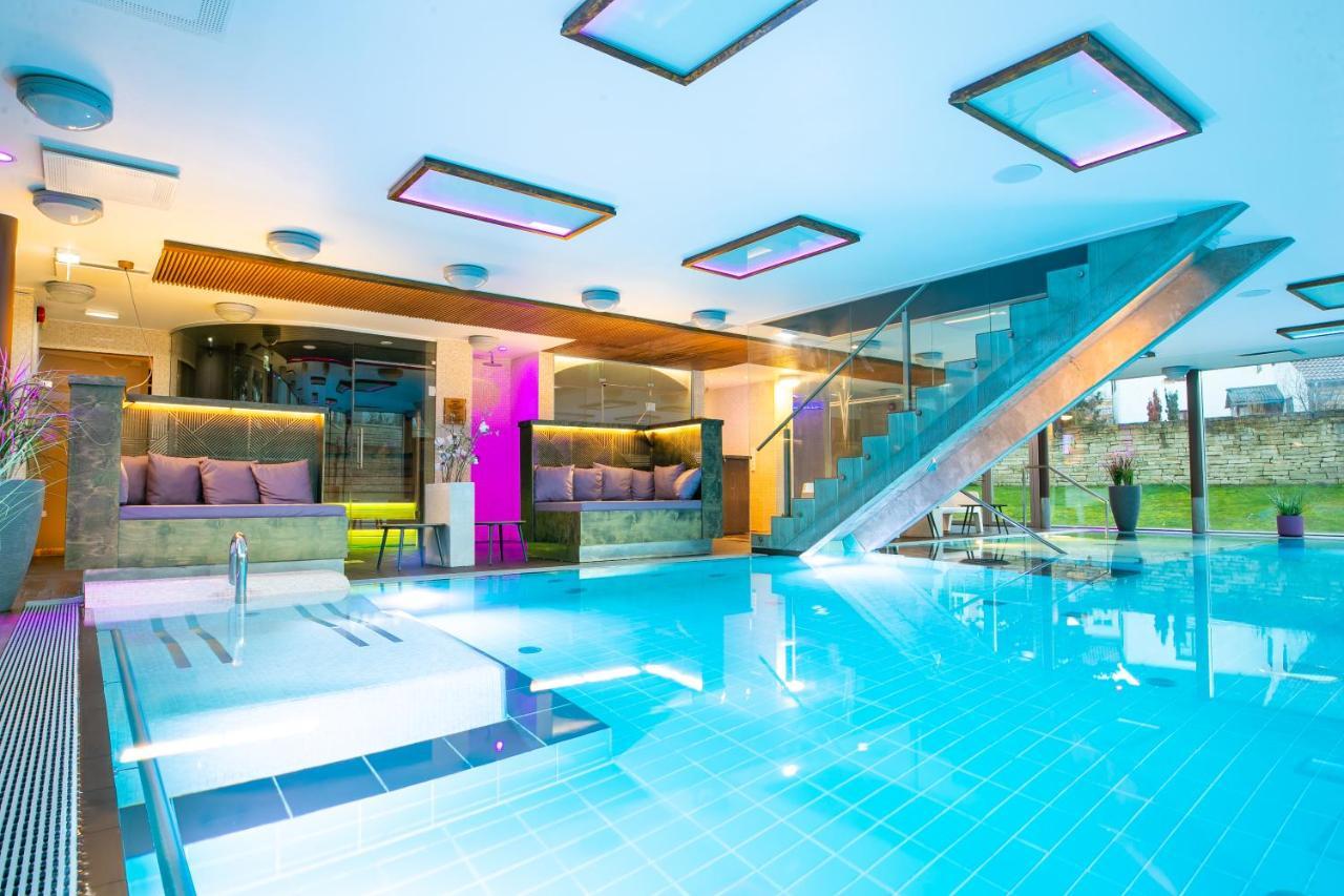 Johan Design & Spa Hotel Kuressaare Exterior photo
